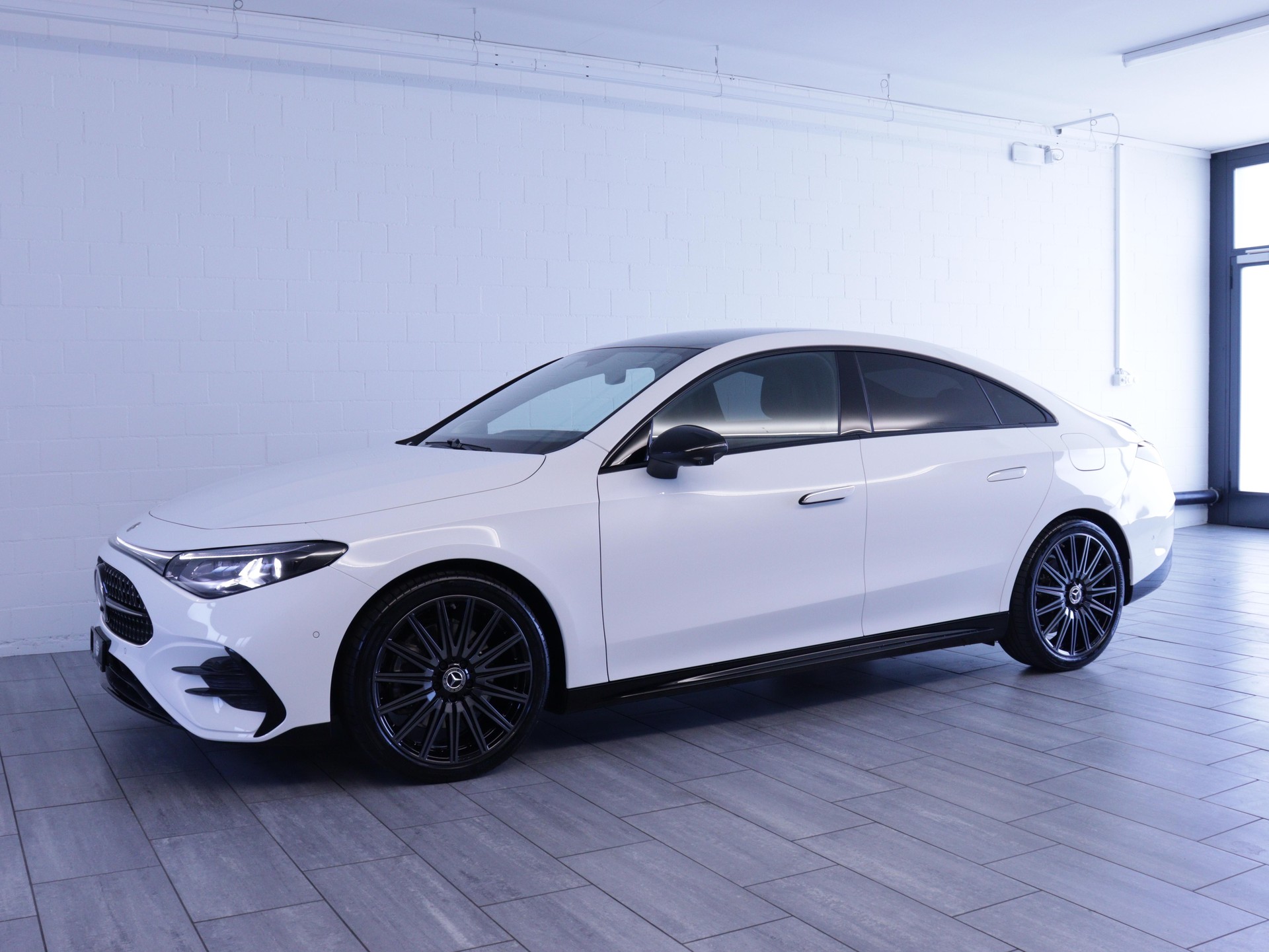 MERCEDES-BENZ CLA 220 AMG Line 4matic-showroom-element-1