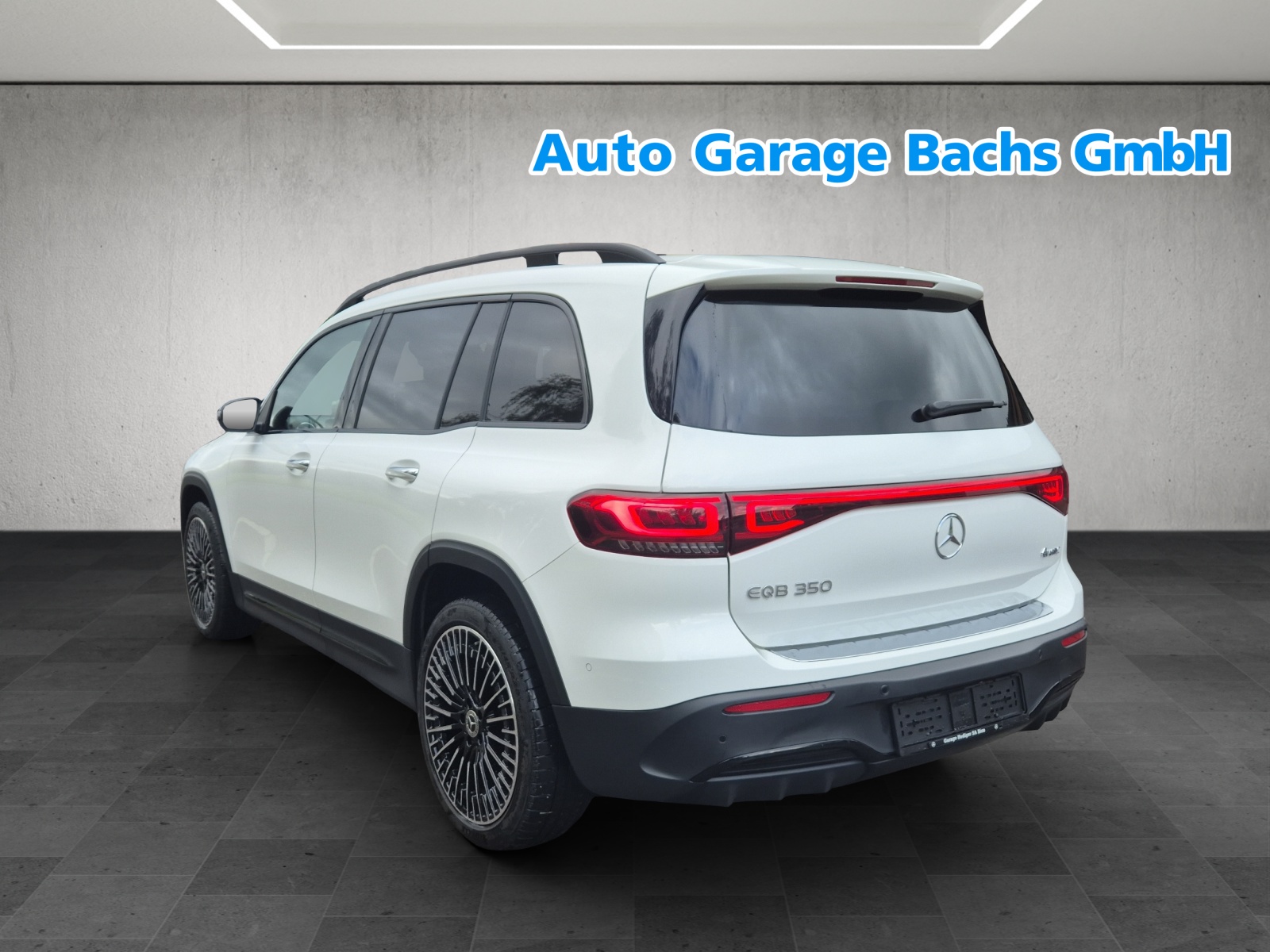 MERCEDES-BENZ EQB 350 4Matic-showroom-element-2