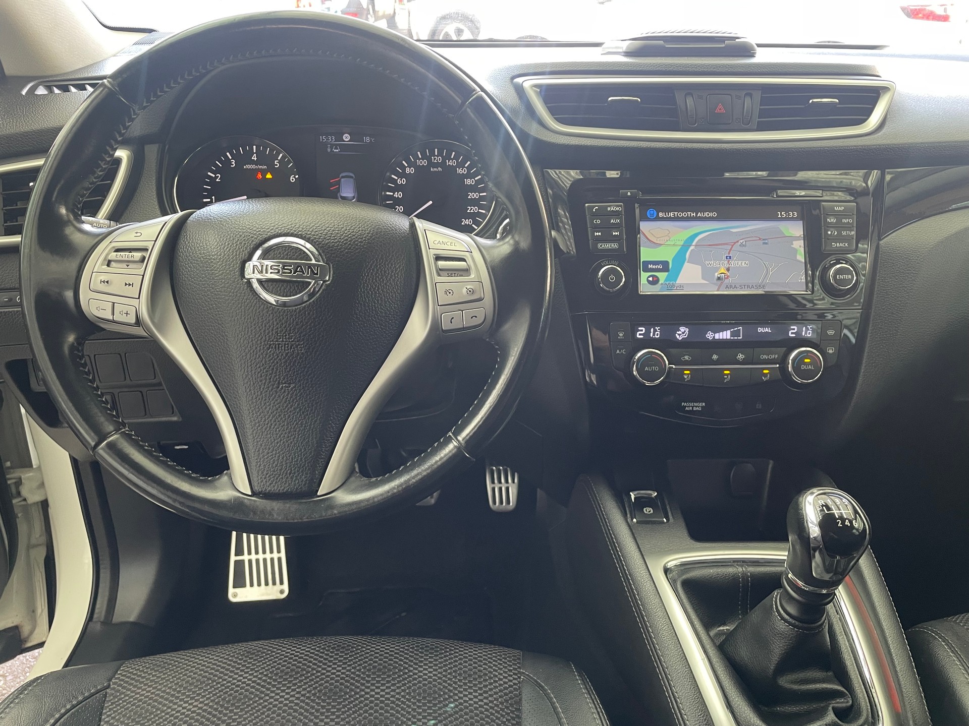 NISSAN Qashqai 1.2 DIG-T tekna-image-9