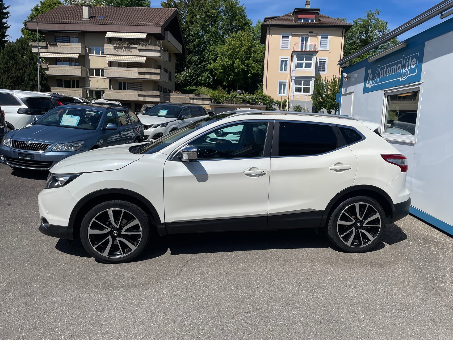 NISSAN Qashqai 1.2 DIG-T tekna-image-1