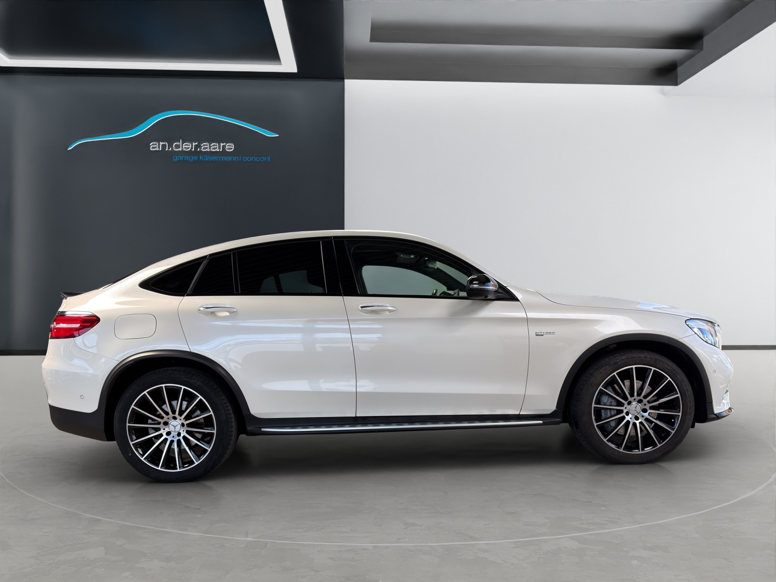 MERCEDES-BENZ GLC Coupé 43 AMG 4Matic 9G-Tronic-showroom-element-3