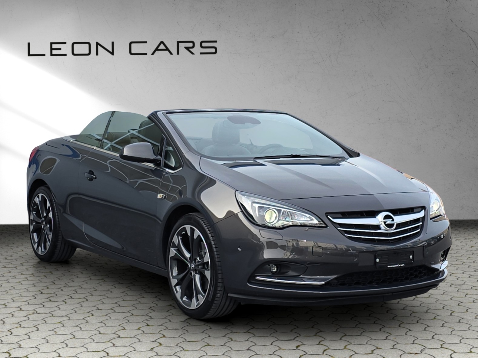 OPEL Cascada 1.6i 16V Cosmo nur 17`100 km-showroom-element-2