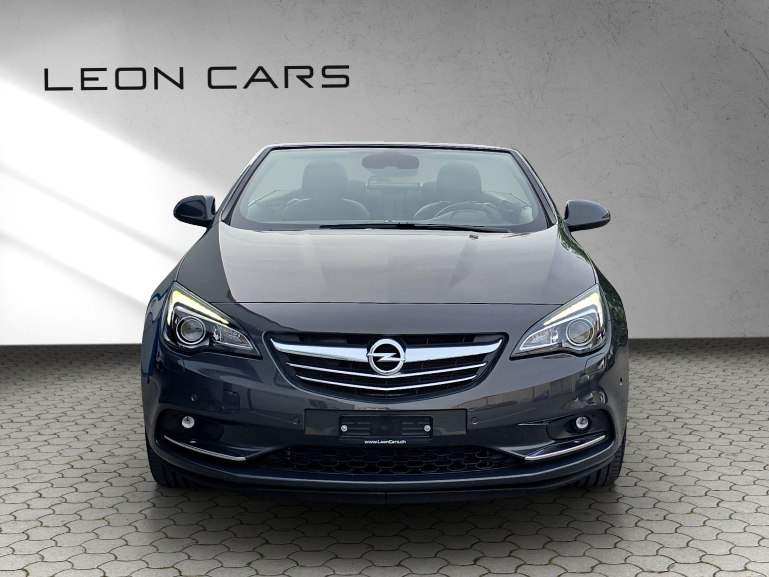 OPEL Cascada 1.6i 16V Cosmo nur 17`100 km-showroom-element-1
