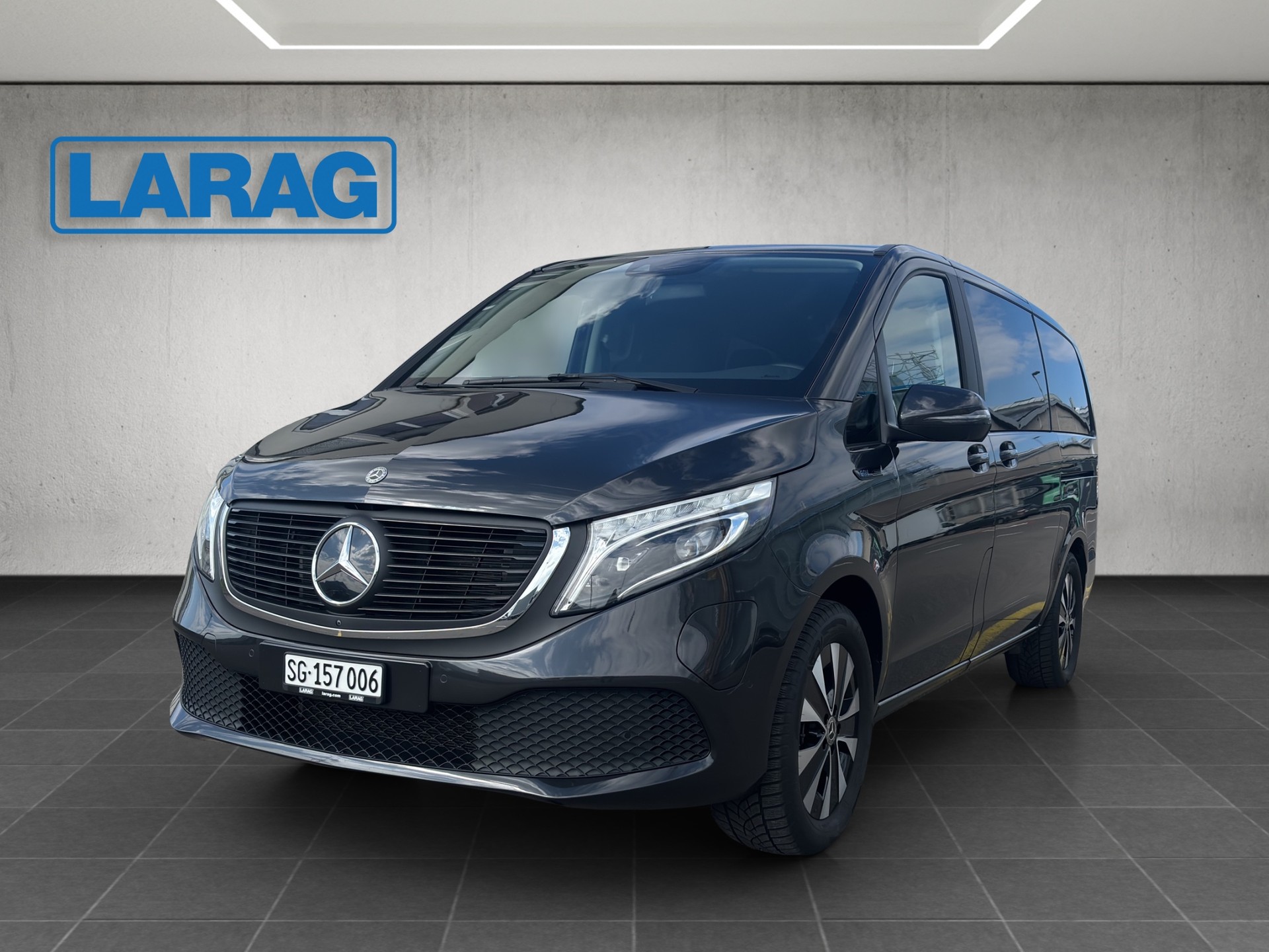 MERCEDES-BENZ EQV 300 lang
