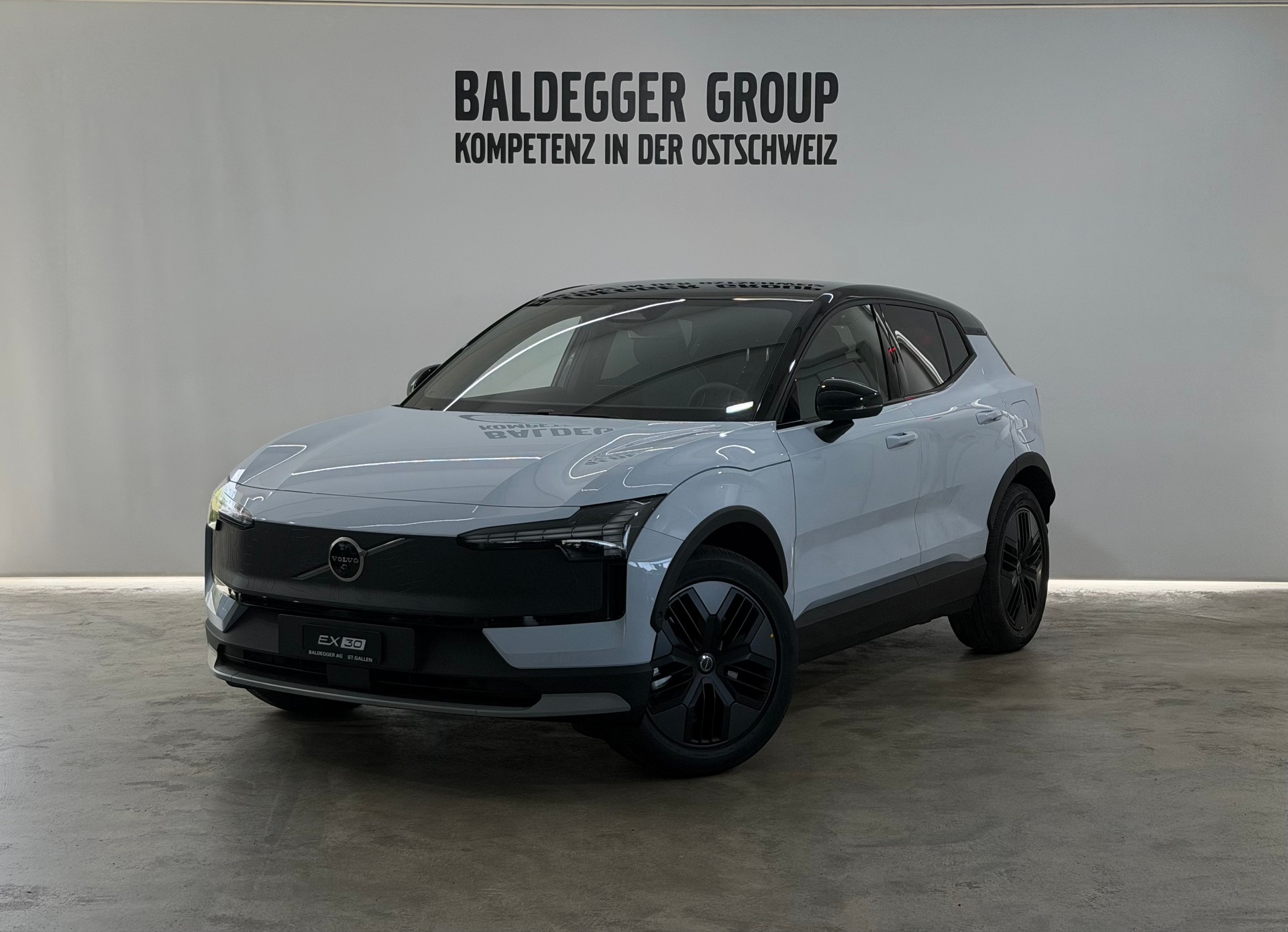 VOLVO EX 30 CC E60 Twin Performance A