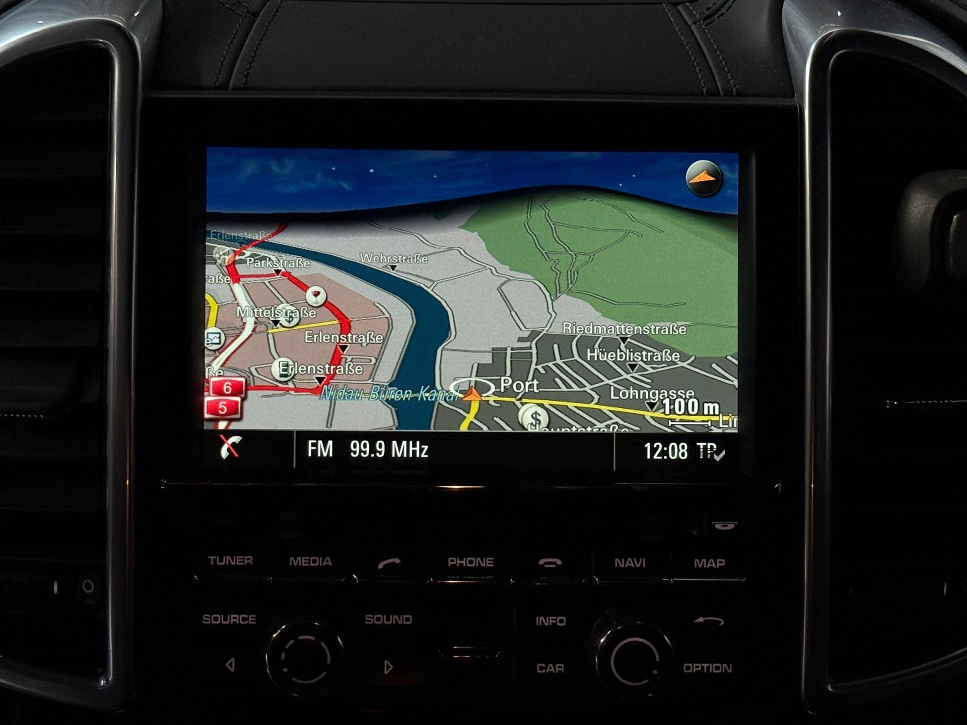 PORSCHE Cayenne S-image-16