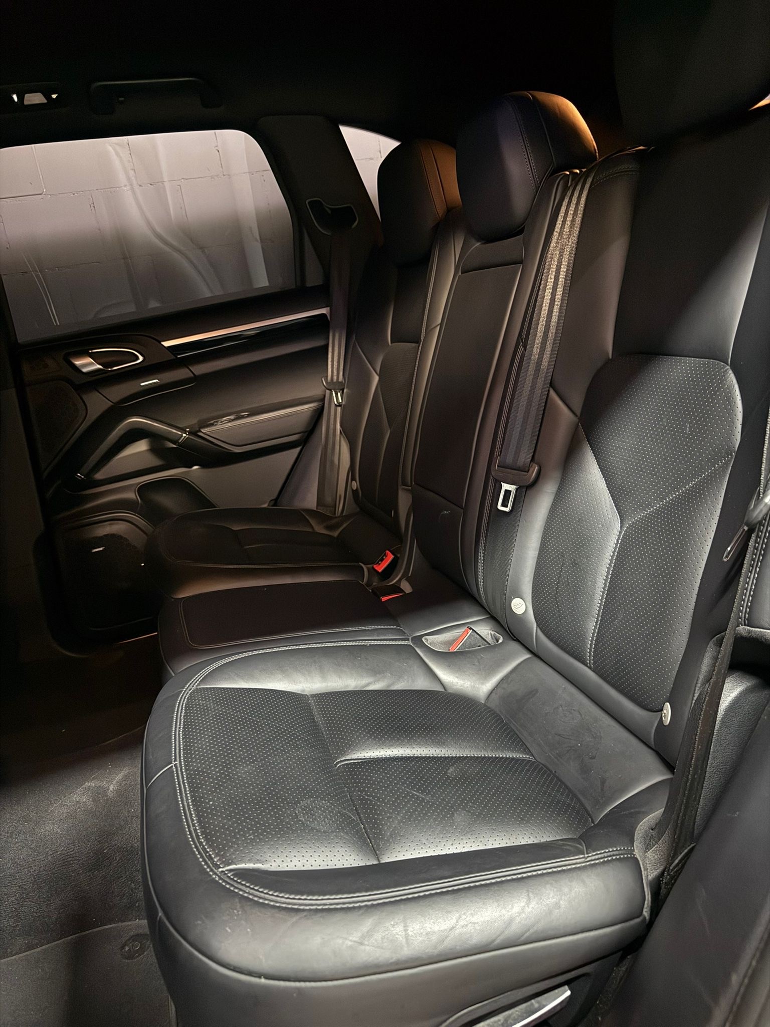 PORSCHE Cayenne S-image-8