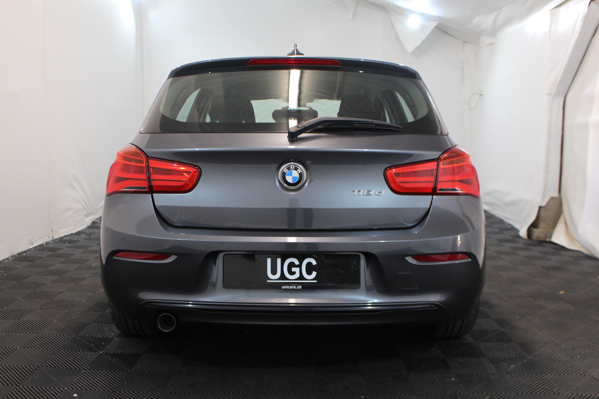 BMW 118d-image-4
