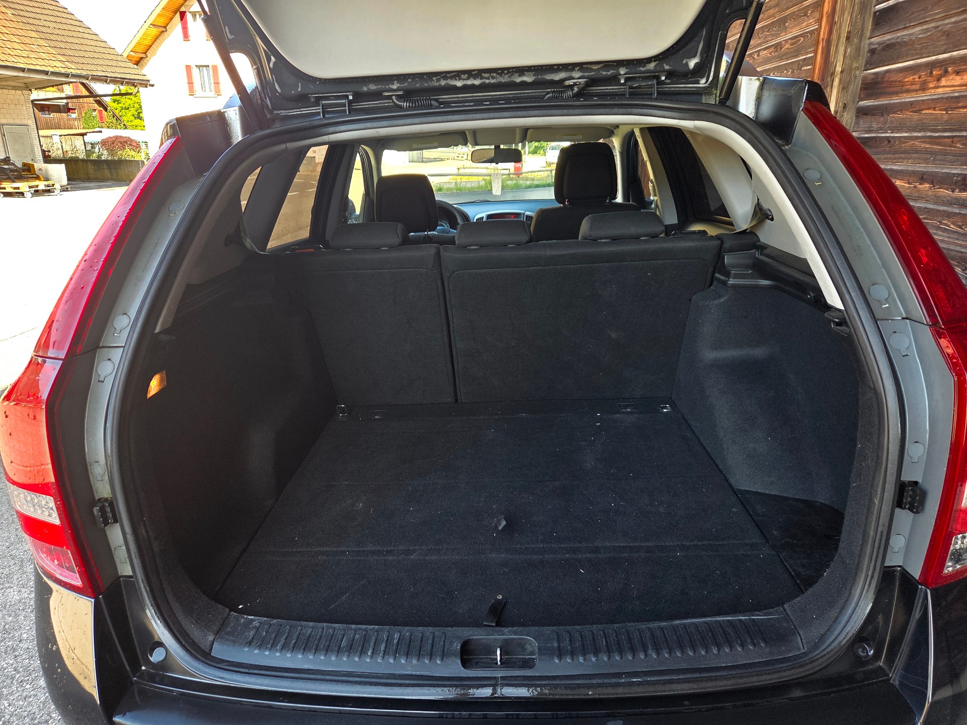 KIA Cee'd Sporty Wagon 1.4 16V _seven-image-9