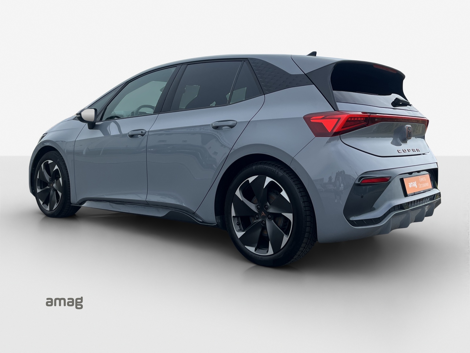 CUPRA Born 58 kWh-showroom-element-2
