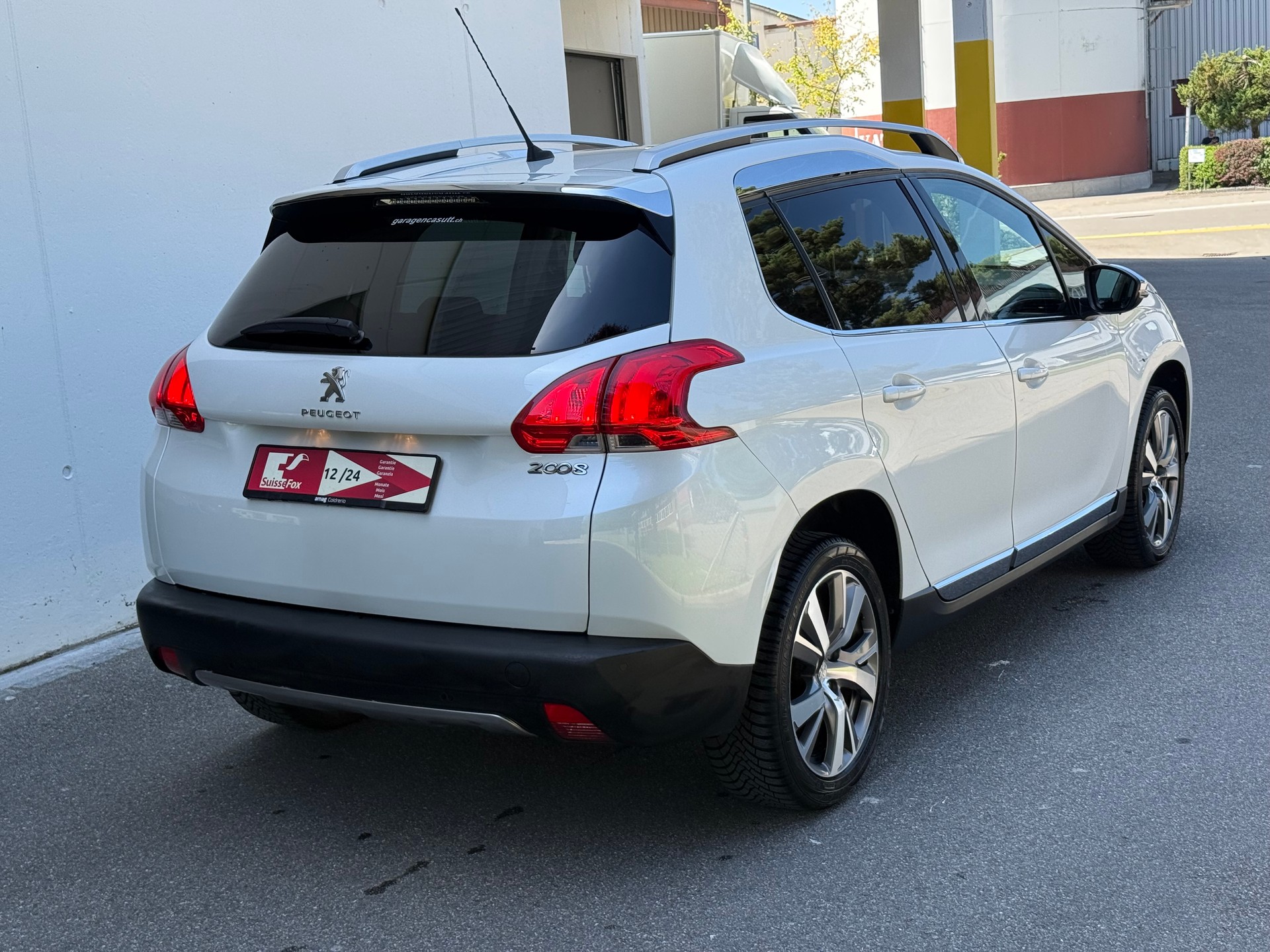 PEUGEOT 2008 1.6 VTI Allure-image-3