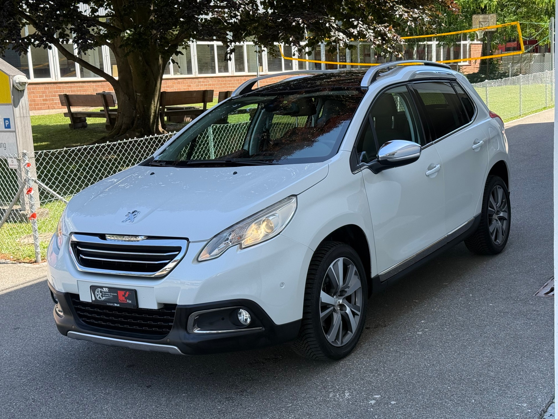 PEUGEOT 2008 1.6 VTI Allure-image-1