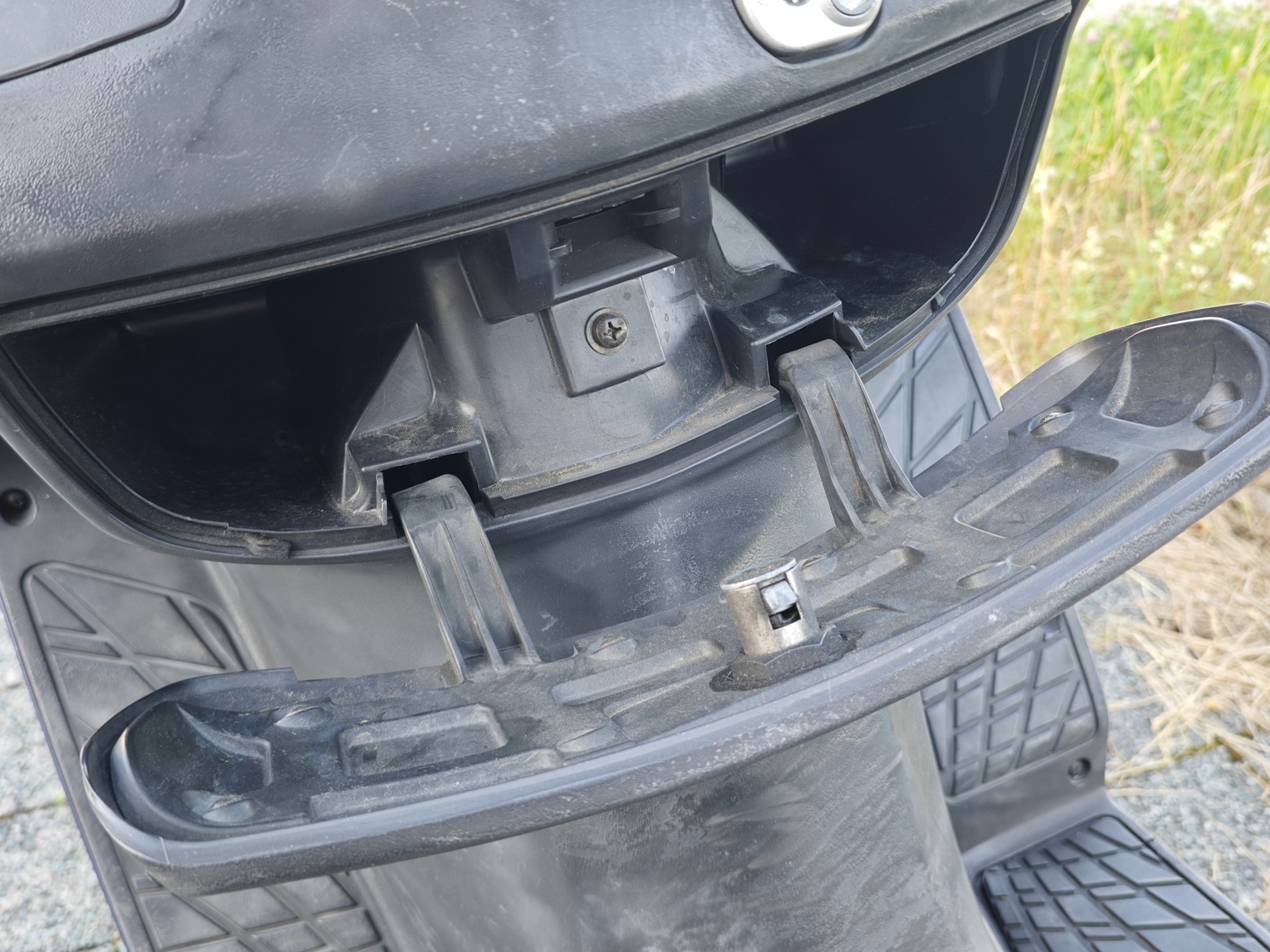 SUZUKI UH 125 K3/K4 Burgman-image-9