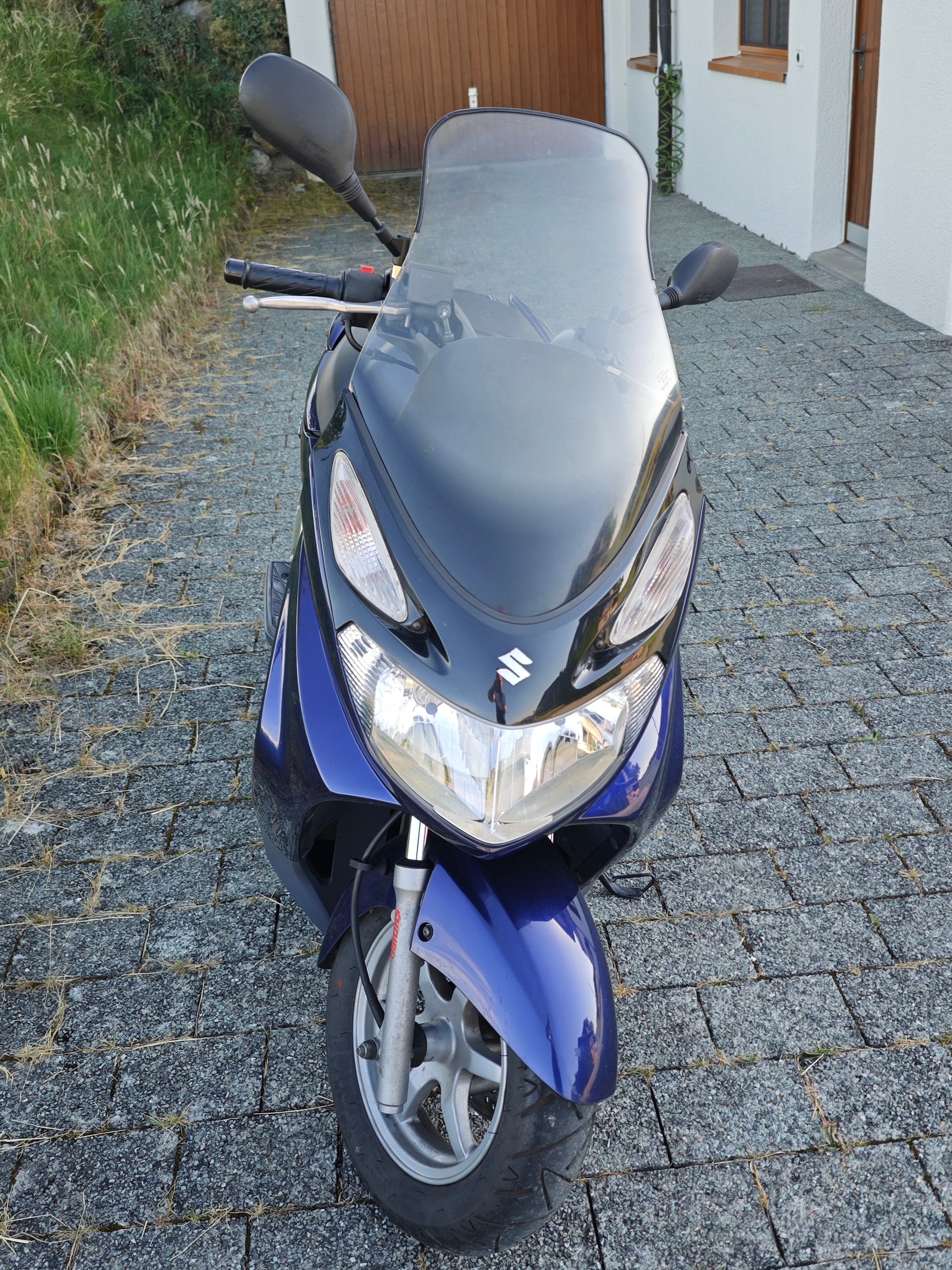 SUZUKI UH 125 K3/K4 Burgman-image-2