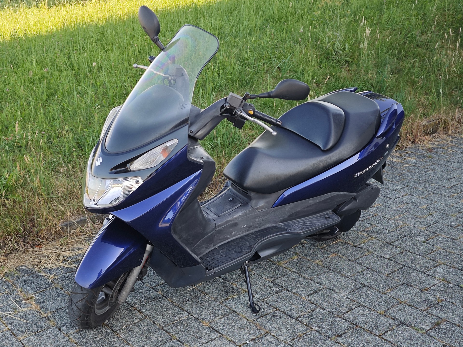 SUZUKI UH 125 K3/K4 Burgman-image-0
