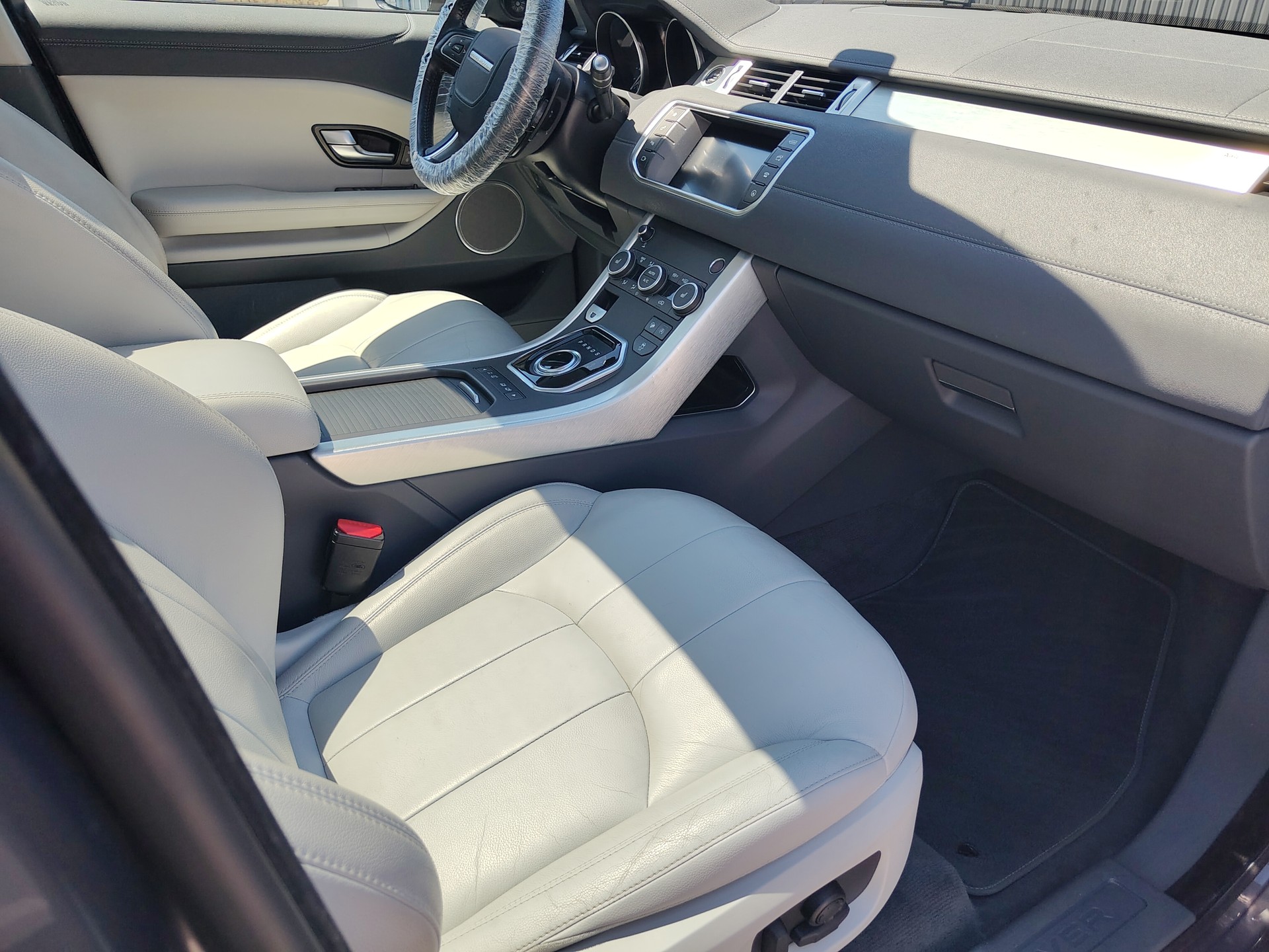 LAND ROVER Range Rover Evoque 2.0 Si4 SE AT9-image-6