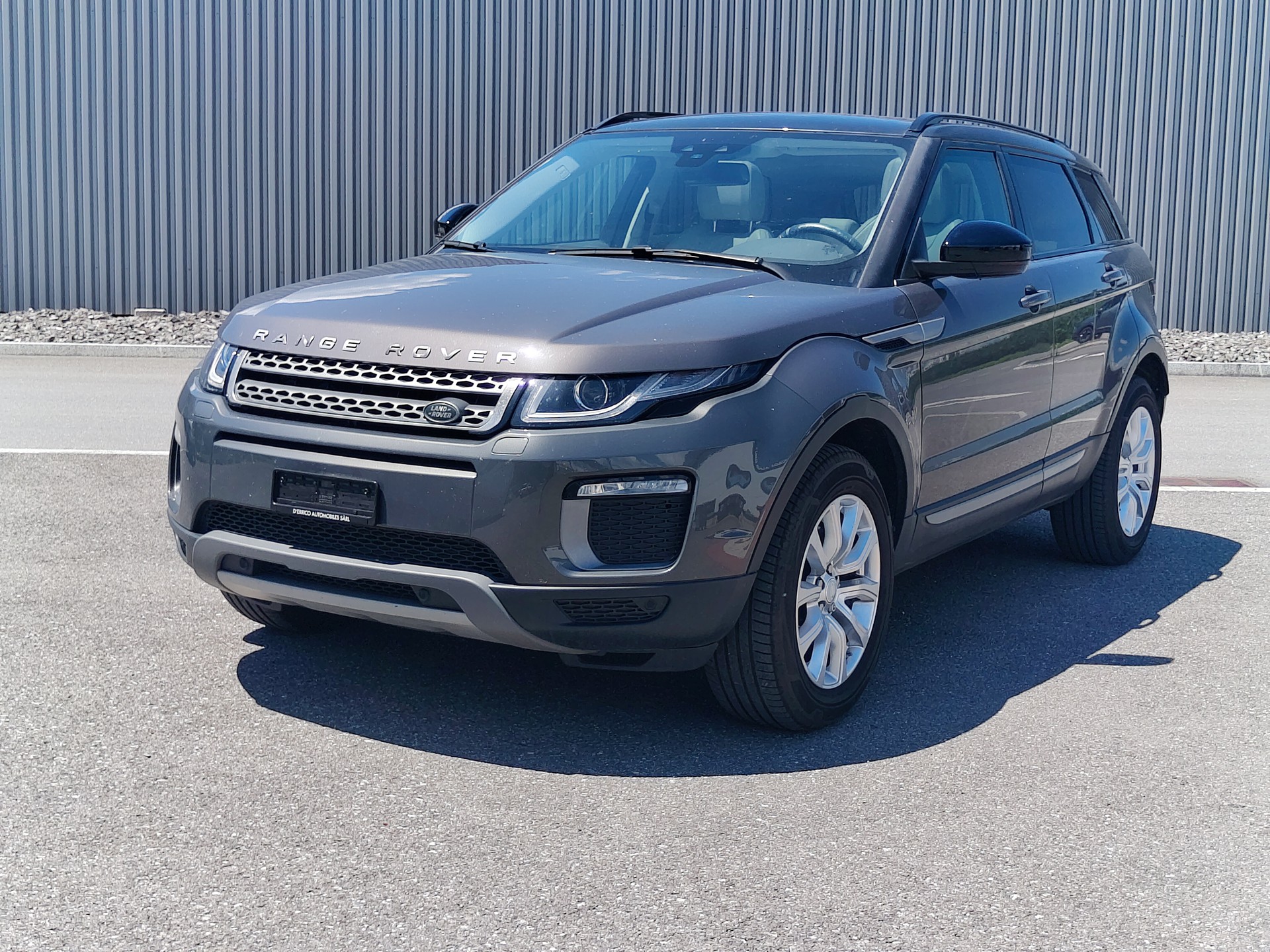 LAND ROVER Range Rover Evoque 2.0 Si4 SE AT9-showroom-element-1
