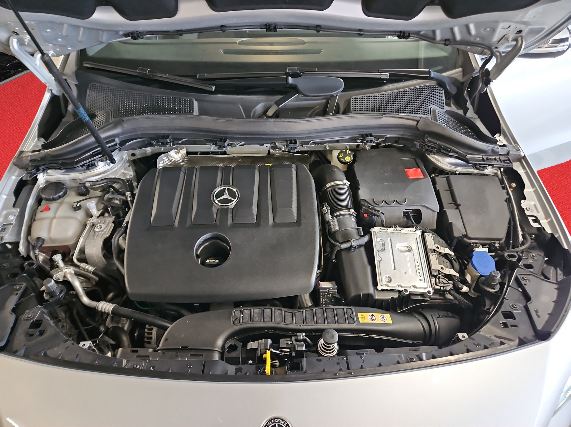 MERCEDES-BENZ B 180 d Progressive 7G-DCT-image-13