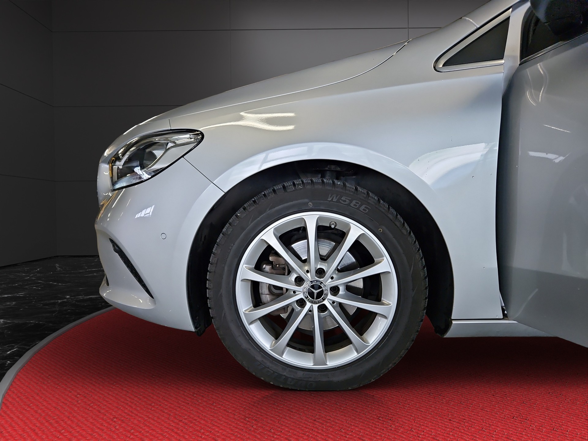 MERCEDES-BENZ B 180 d Progressive 7G-DCT-image-14
