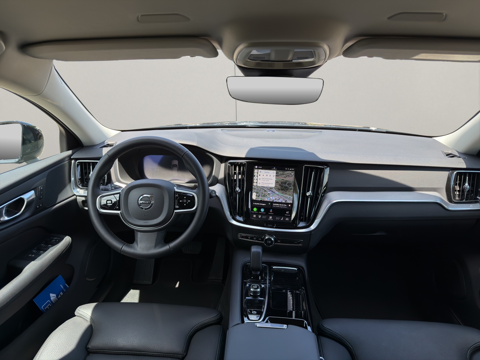 VOLVO V60 2.0 T6 TE Plus Dark eAWD .-image-13
