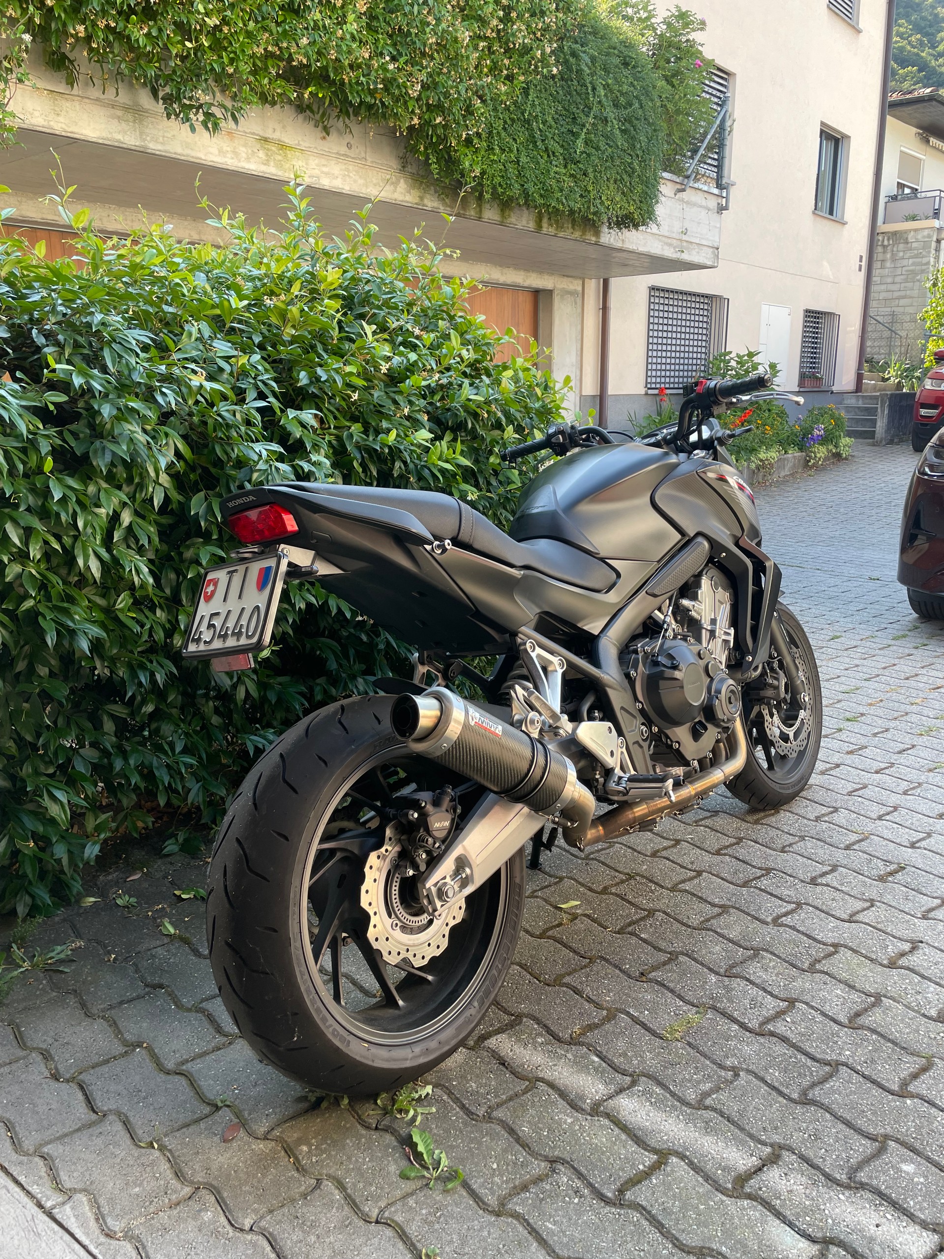 HONDA CB 650 F ABS-image-3