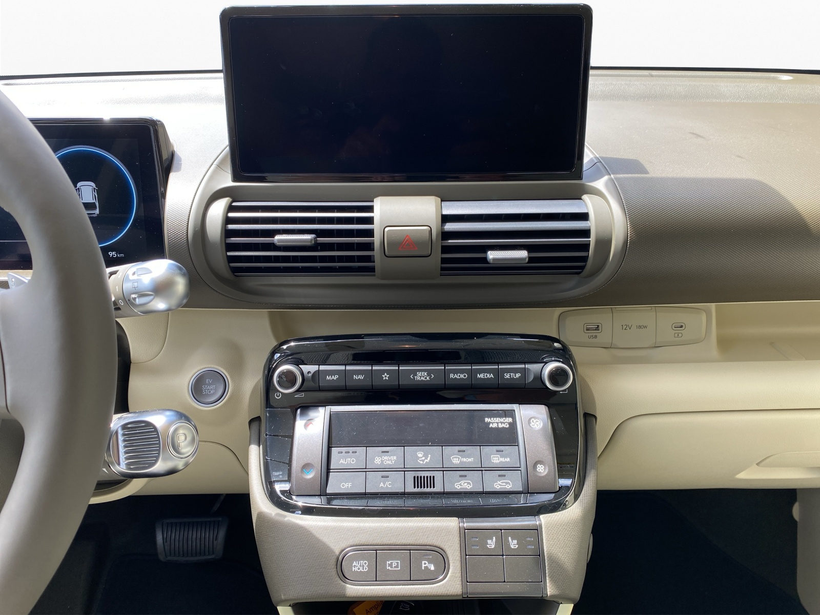 HYUNDAI Inster Electric Amplia-image-12