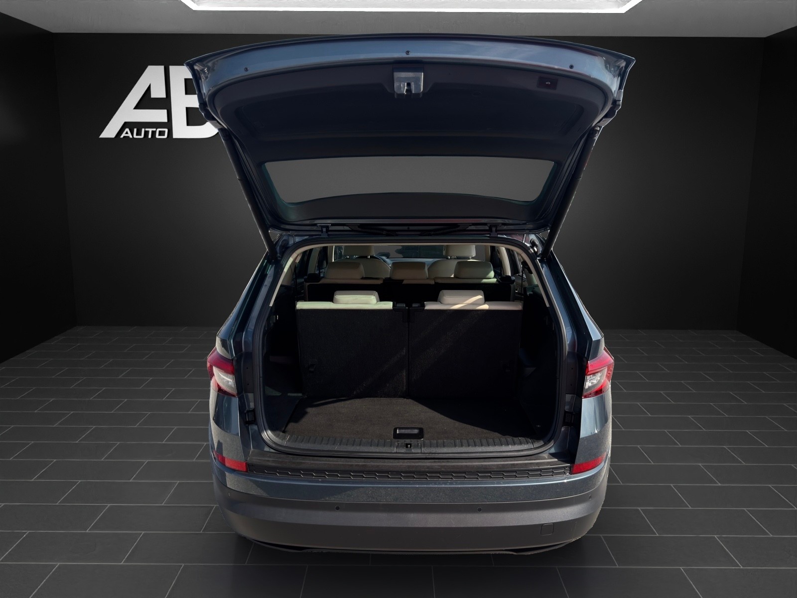 SKODA Kodiaq 2.0 TSI Style DSG 4x4 mit 180 PS * 7-Plätzer *-image-12