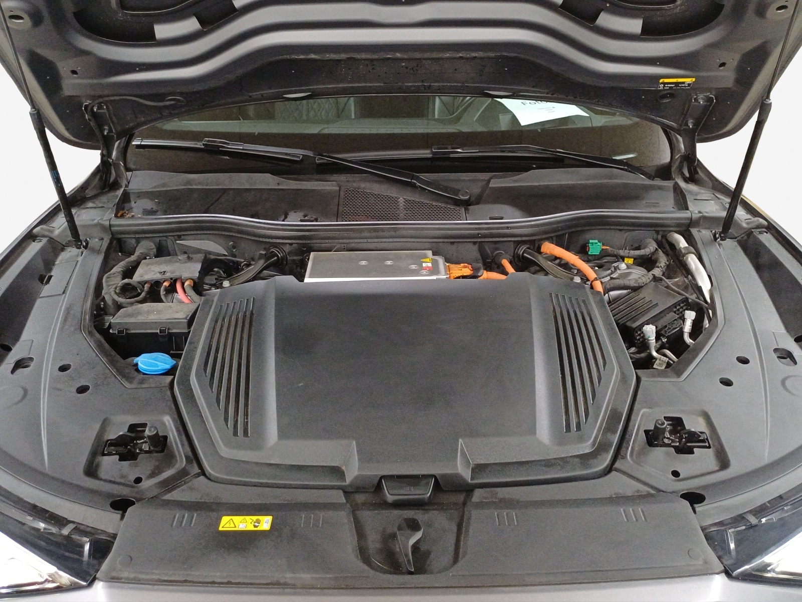 AUDI e-tron 55 Advanced quattro-image-15