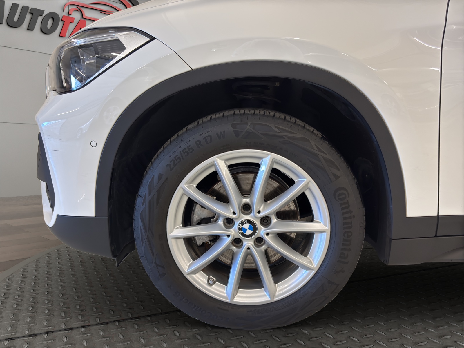 BMW X1 sDrive 18i Steptronic DSK-image-20