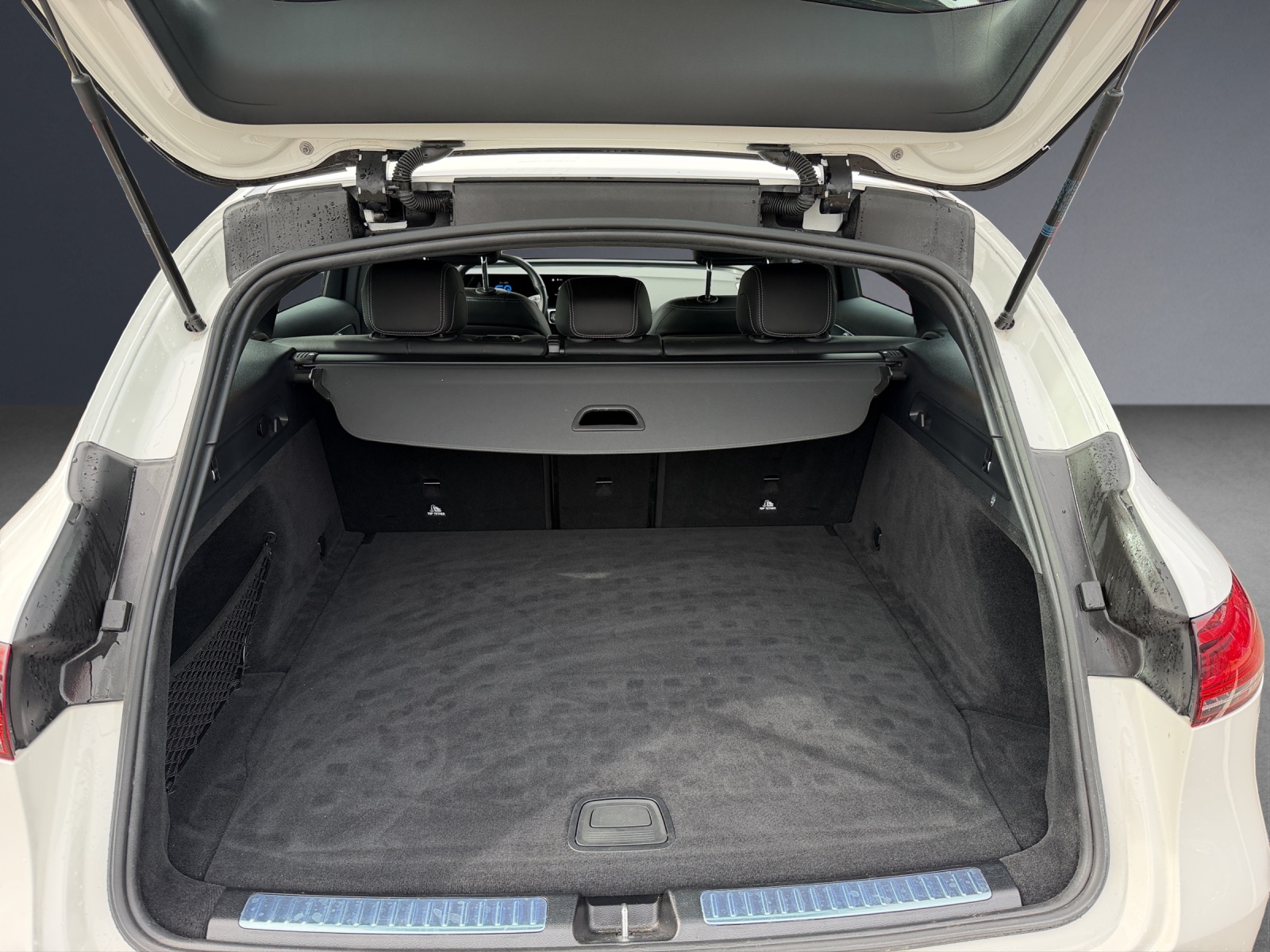 MERCEDES-BENZ EQC 400 4Matic EQ Star-image-11