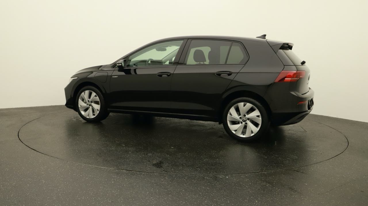 VW Golf VIII 1.5 TSI PHEV Limited-showroom-element-2