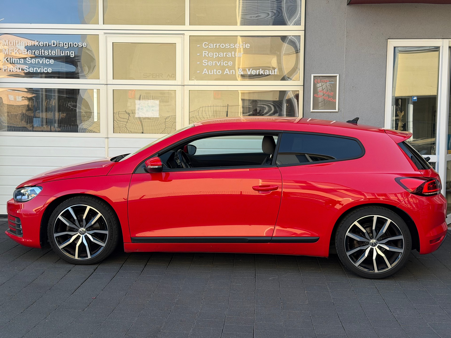 VW Scirocco 1.4 TSI BMT*Ab MFK&Service*8-Fach Aluräder*Rückfahrkamera*Sitzheizung*Garantie*-image-3