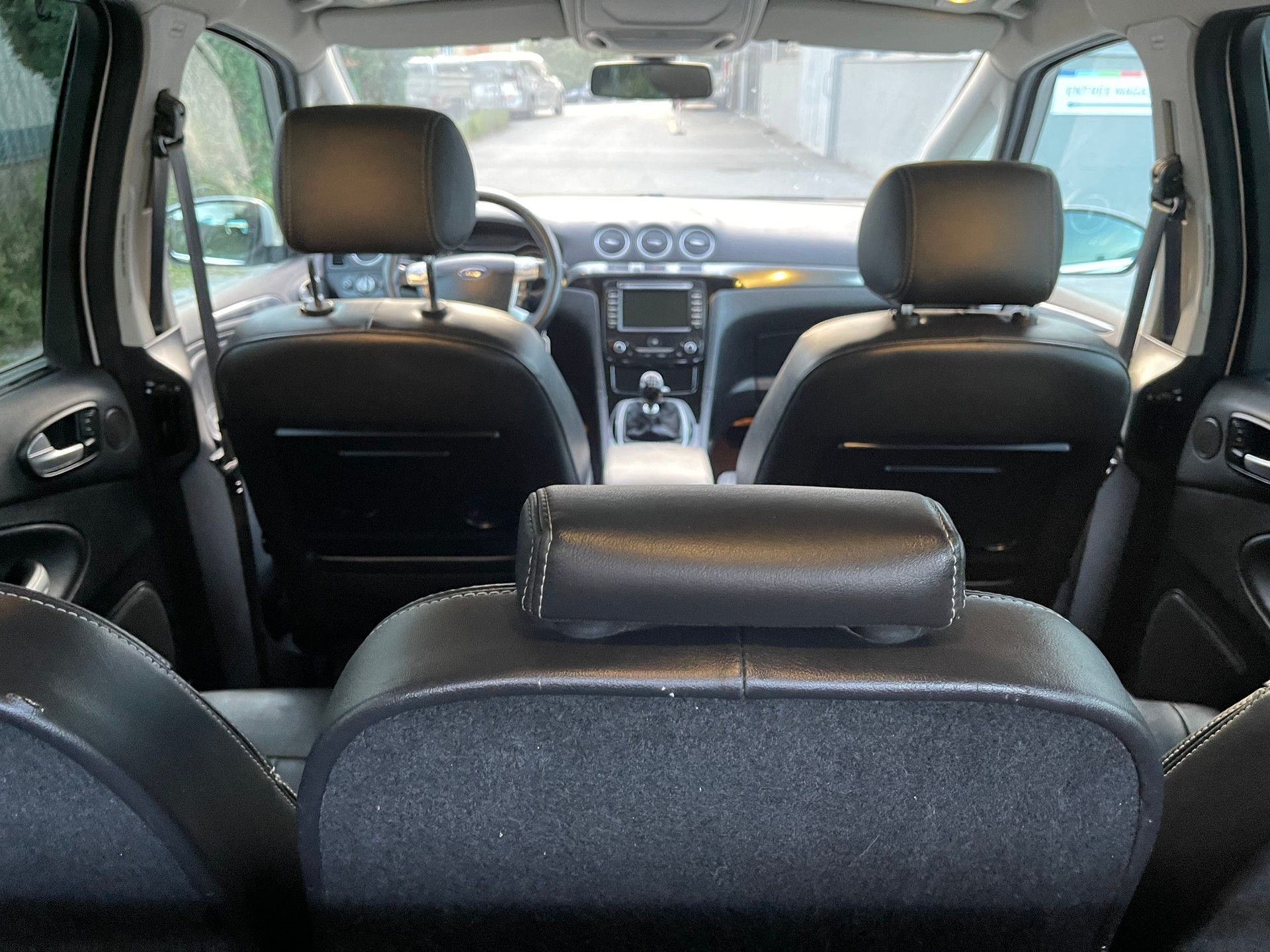 FORD S-Max 2.0 TDCi TitaniumS-image-19