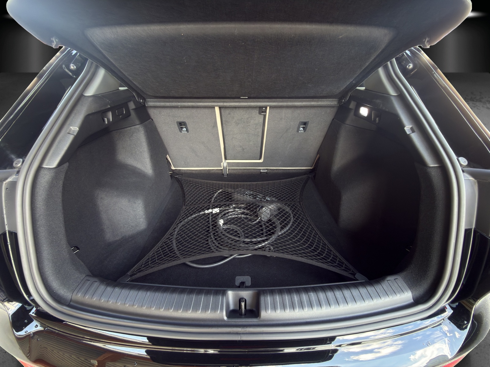 AUDI Q4 e-tron 40-image-7