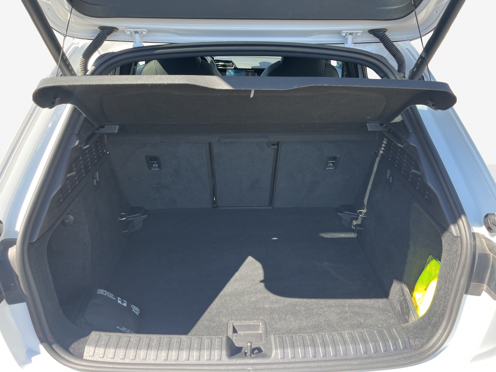 AUDI A3 Sportback 35 TFSI S line Attraction S-tronic-image-12