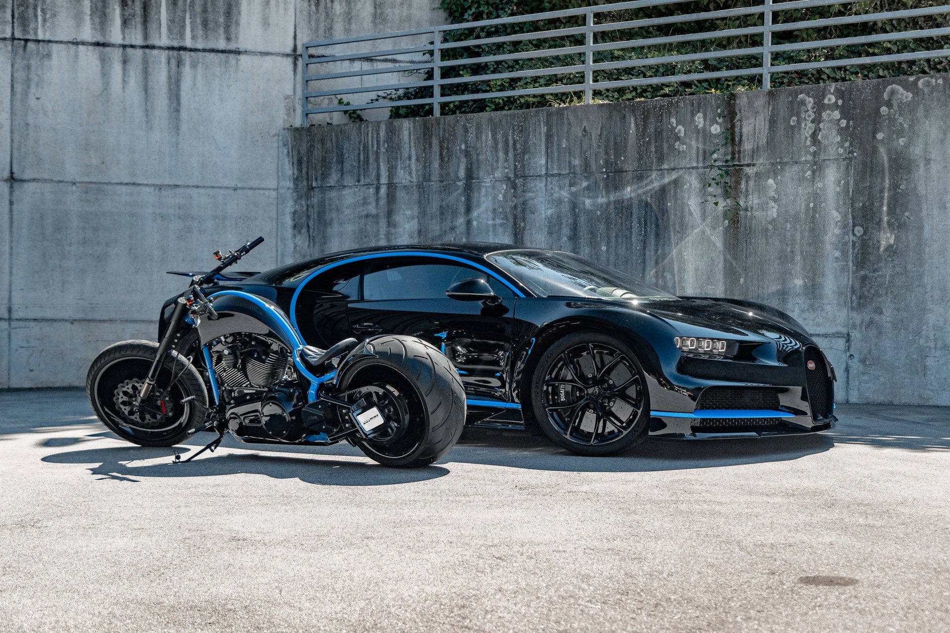 BUGATTI CHIRON-showroom-element-1