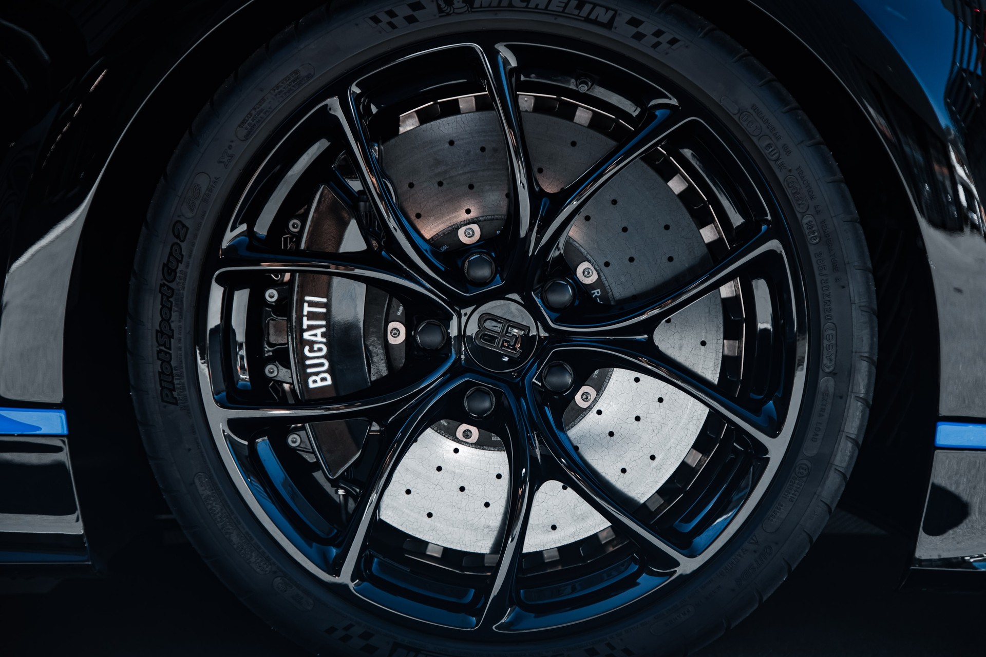 BUGATTI CHIRON-image-10