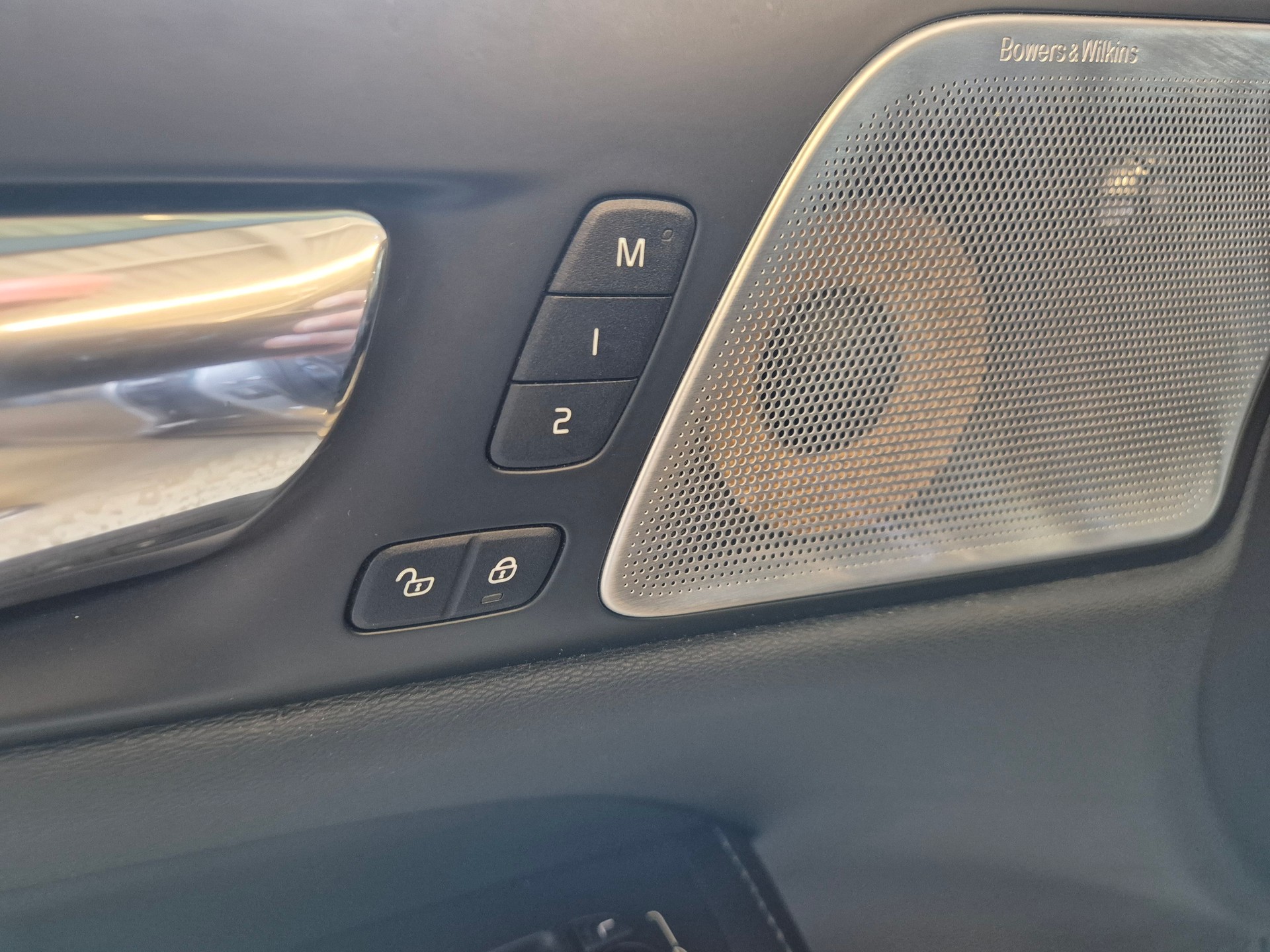VOLVO V60 T6 AWD Inscription Geartronic-image-28