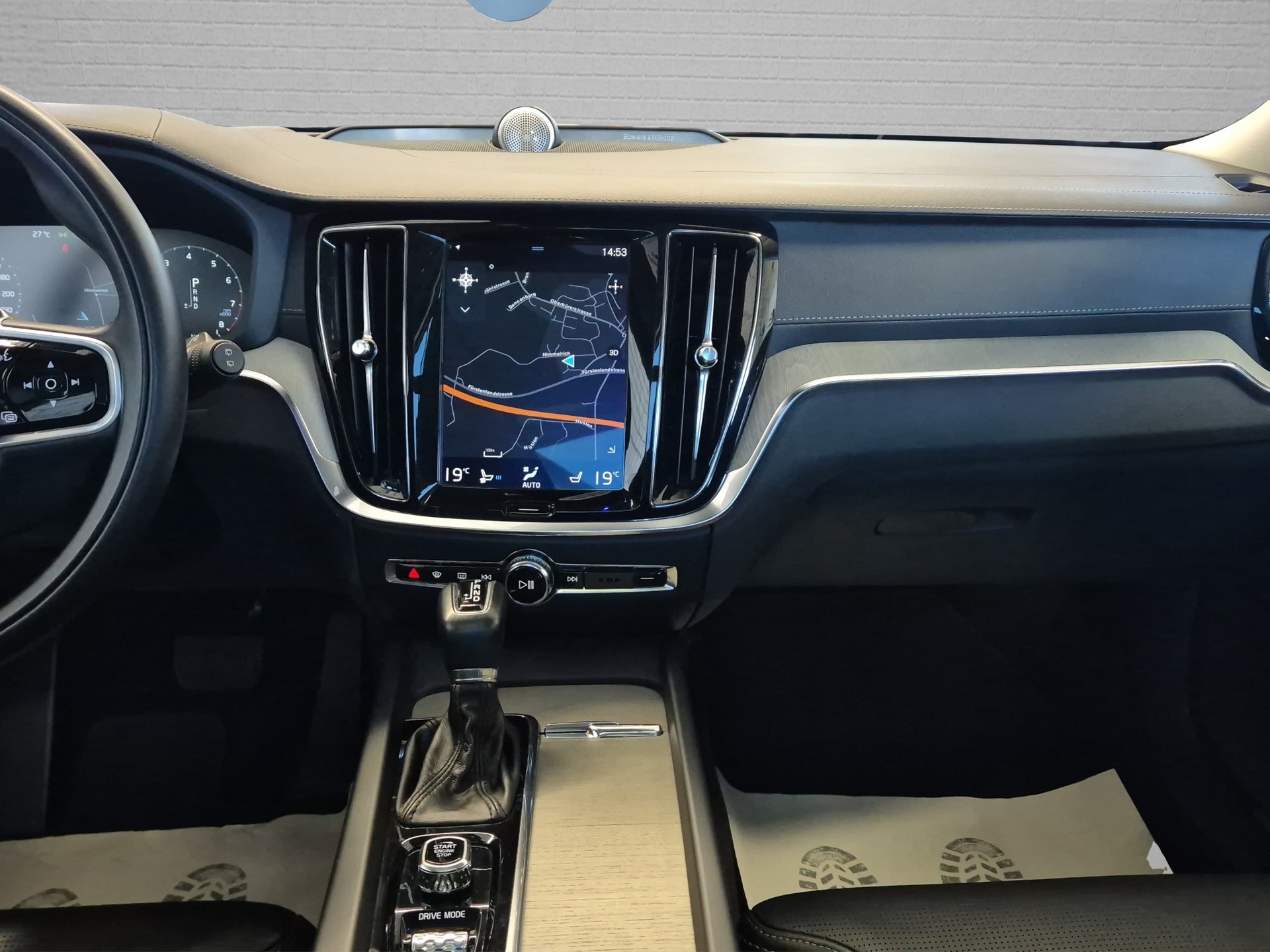 VOLVO V60 T6 AWD Inscription Geartronic-image-23