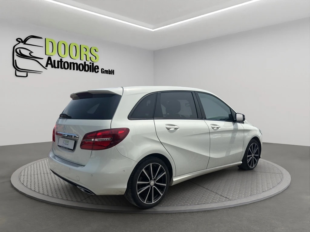 MERCEDES-BENZ B 220 CDI Swiss Star Edition Style 4Matic 7G-DCT-showroom-element-3