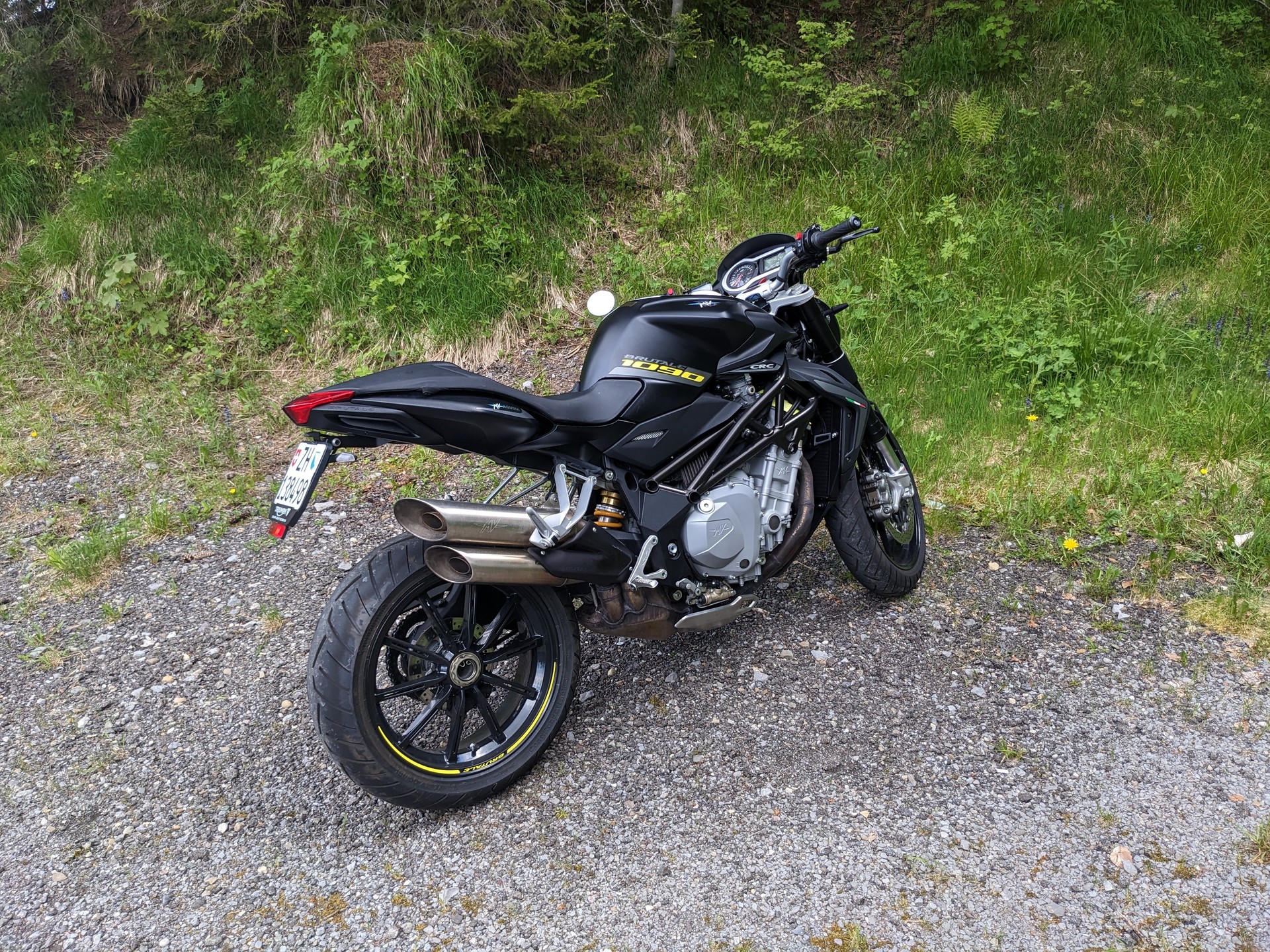 MV AGUSTA B4 Brutale 1090 ABS-image-2