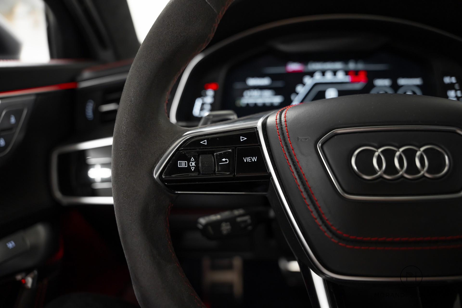 AUDI RS6 Avant 4.0 V8 TFSI quattro T-Tronic-image-26
