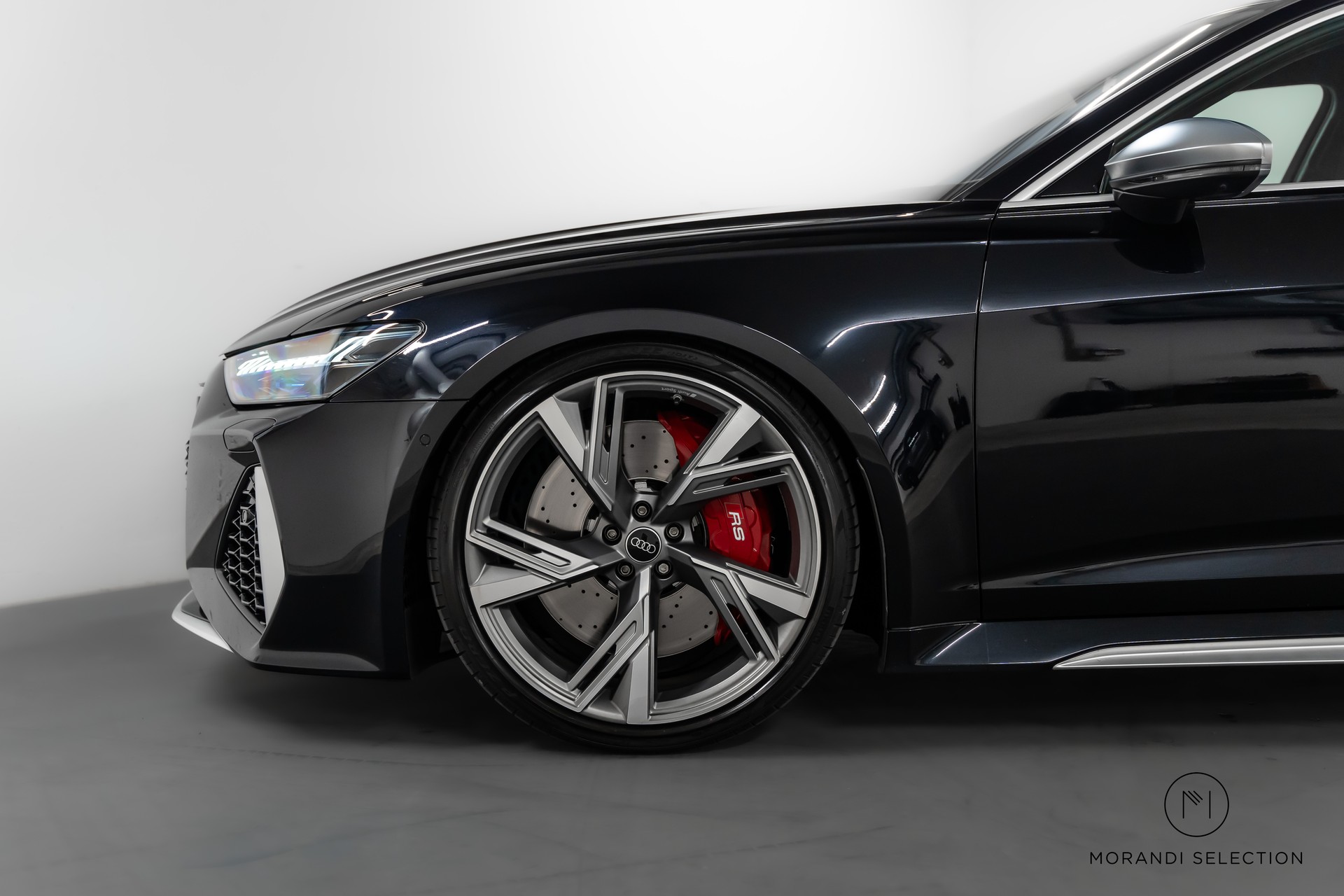 AUDI RS6 Avant 4.0 V8 TFSI quattro T-Tronic-showroom-element-2