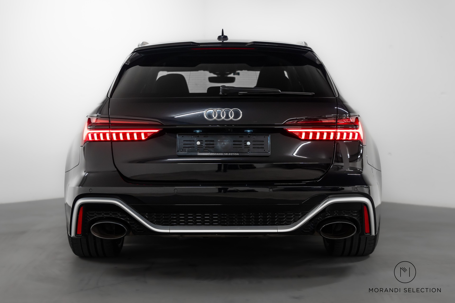 AUDI RS6 Avant 4.0 V8 TFSI quattro T-Tronic-image-7