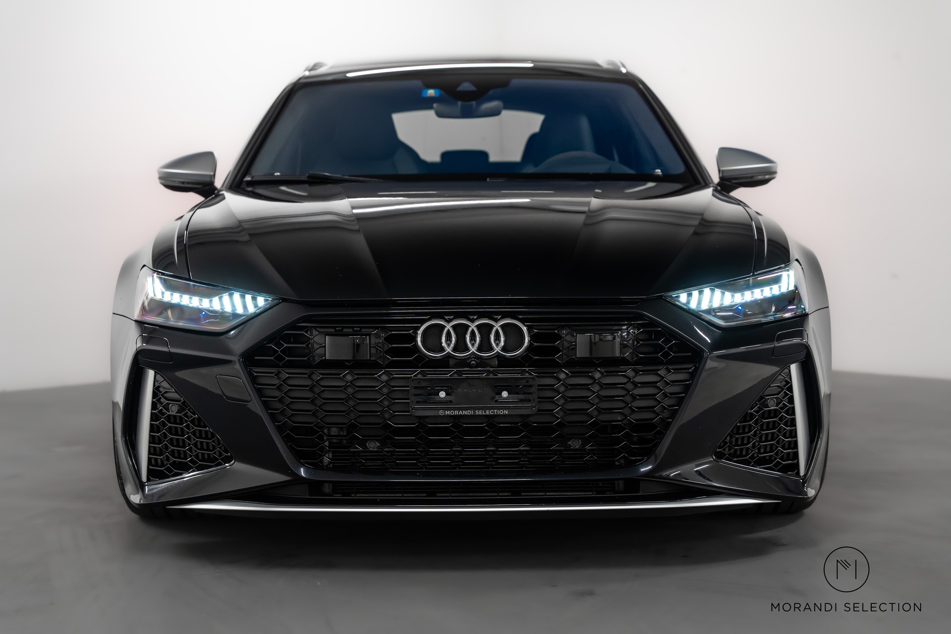 AUDI RS6 Avant 4.0 V8 TFSI quattro T-Tronic-showroom-element-3