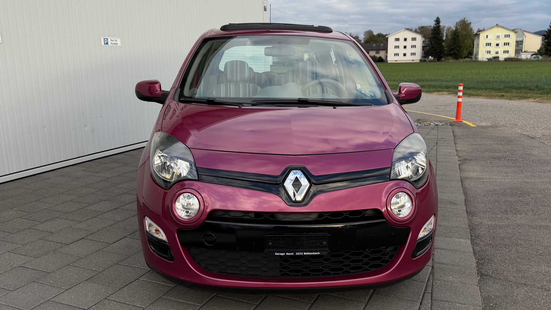 RENAULT Twingo 1.2 16V Expression Faltdach / Frisch ab MFK & Service-showroom-element-1