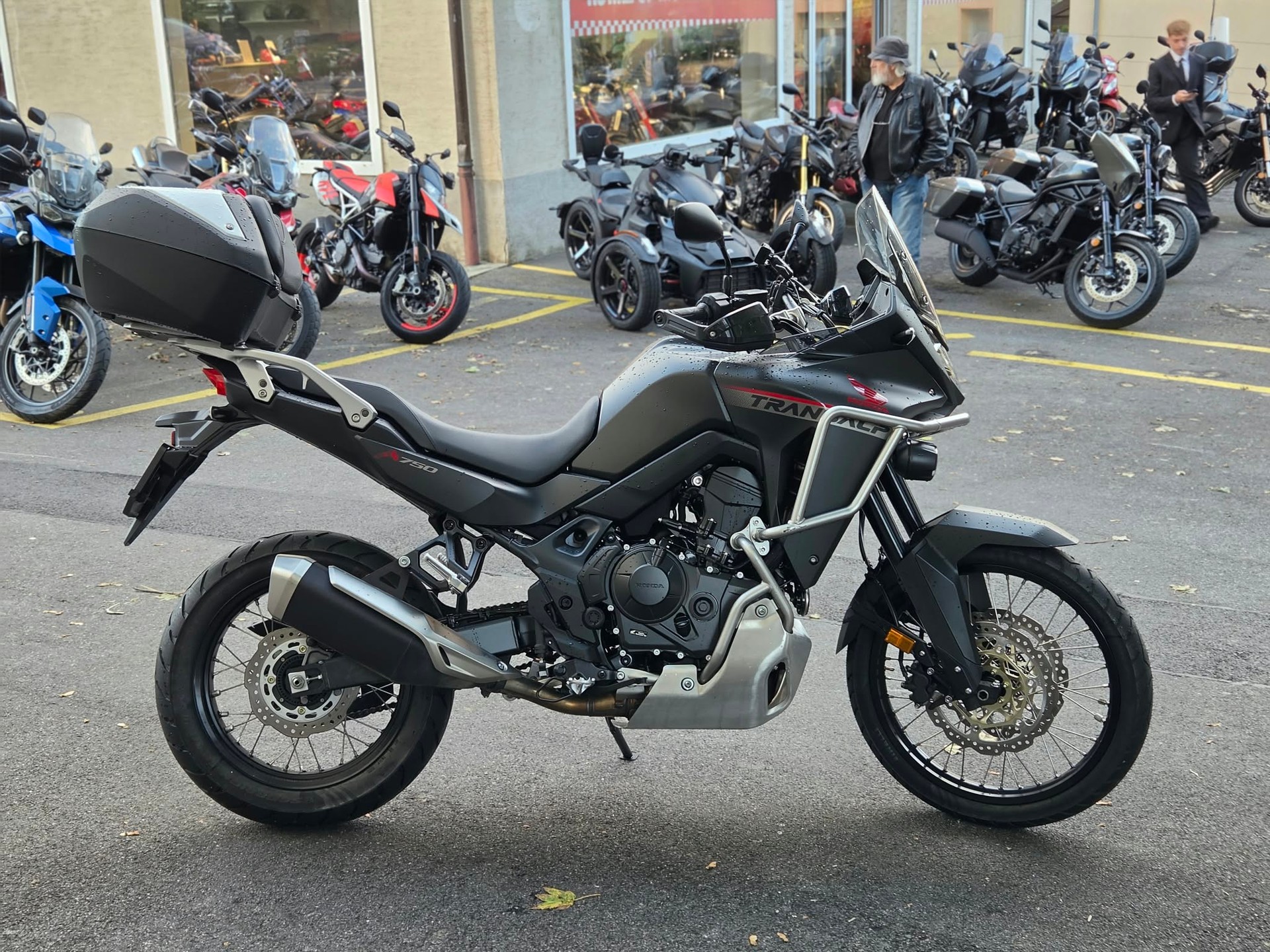 HONDA XL 750 Transalp-image-3