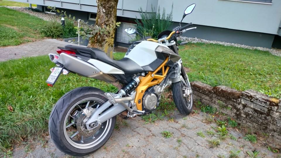 APRILIA SL 750 Shiver-image-0