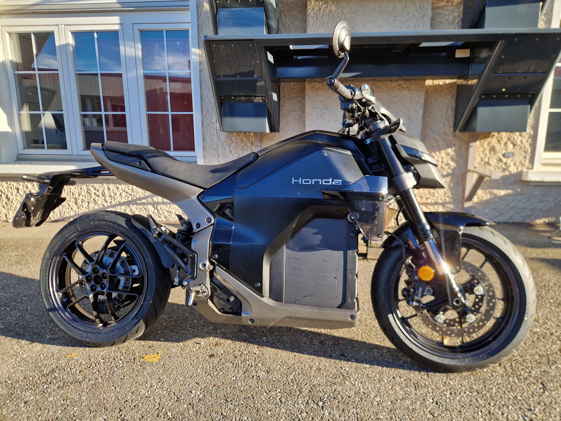 HONDA WN7 EVF90 Elektro-image-3