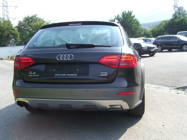 AUDI A4 allroad 2.0 TDI quattro-image-3